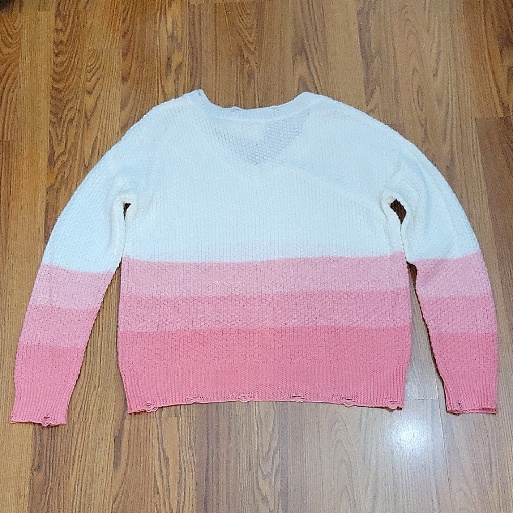 NWT Hem & Thread Vintage Distressed Ombre Sweater/ M - Picture 3 of 7